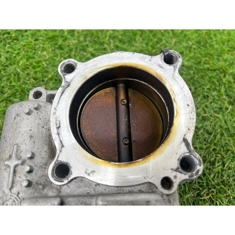 Дроссельная заслонка (электрика двигателя) Volkswagen Passat B7 2014 1.8 06k133062d