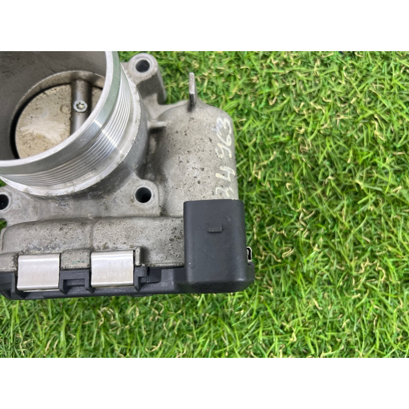 Дроссельная заслонка (электрика двигателя) Volkswagen Passat B7 2014 1.8 06k133062d