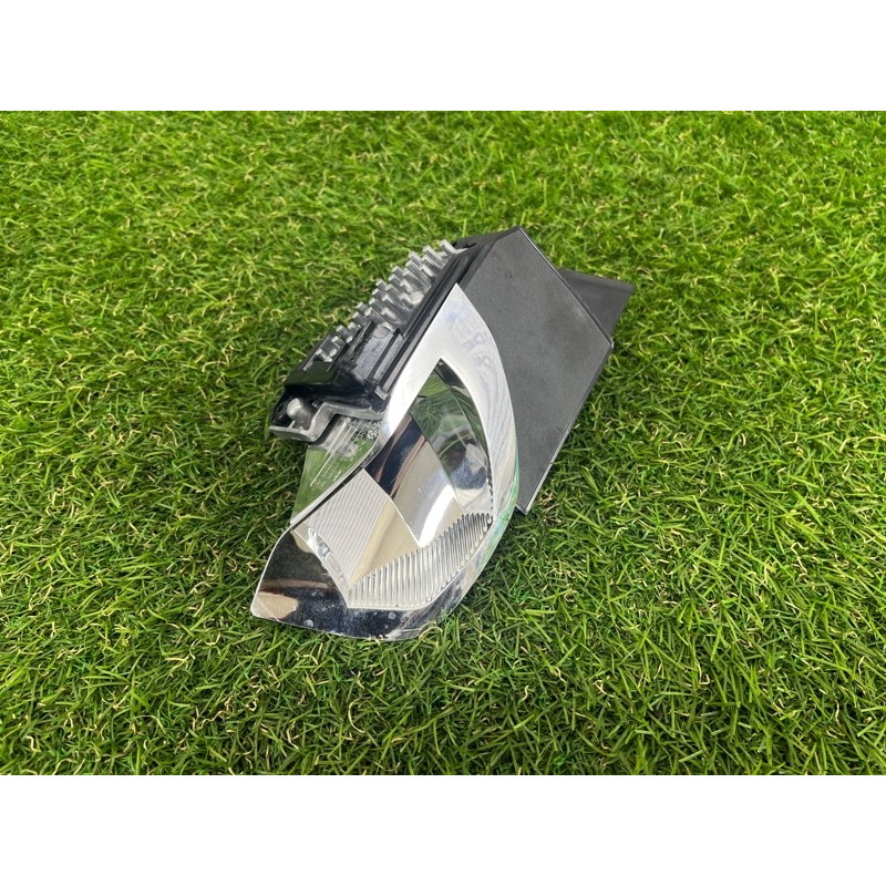 Детали фары (оптика) AUDI Q5 FY 6002tm0315