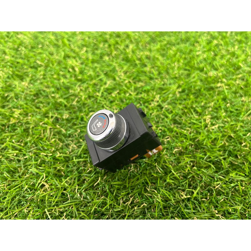 Кнопка подогрева сиденья (электрика / кнопки) Infiniti QX60 L50 2015 3.5 255001MA1C