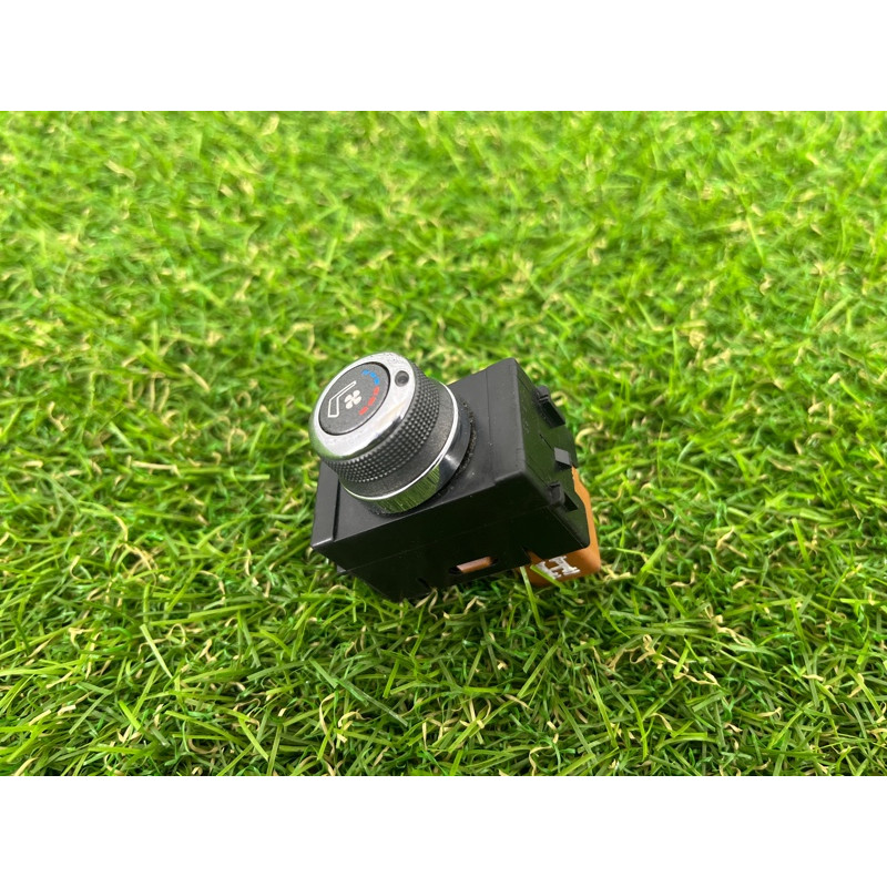 Кнопка подогрева сиденья (электрика / кнопки) Infiniti QX60 L50 2015 3.5 255001MA1C