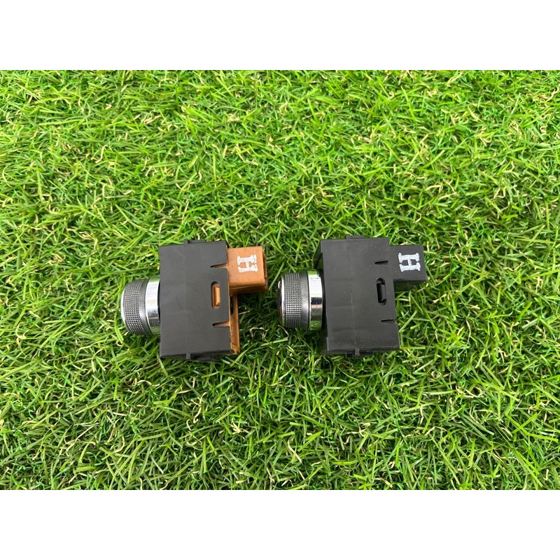 Кнопка подогрева сиденья (электрика / кнопки) Infiniti QX60 L50 2015 3.5 255001MA1C