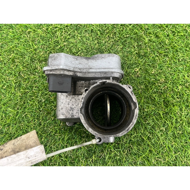 Дроссельная заслонка (электрика двигателя) Volkswagen Passat B6 2008 2.0 BKP 03G128063B