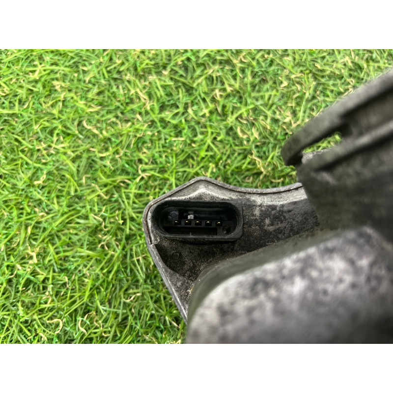 Дроссельная заслонка (электрика двигателя) Volkswagen Passat B6 2008 2.0 BKP 03G128063B