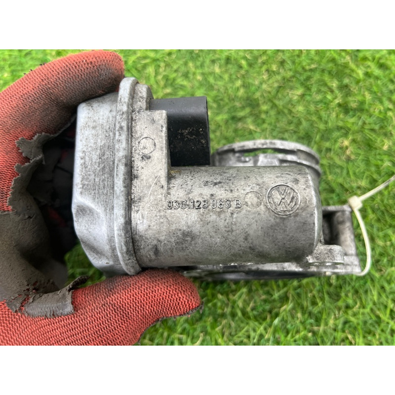 Дроссельная заслонка (электрика двигателя) Volkswagen Passat B6 2008 2.0 BKP 03G128063B