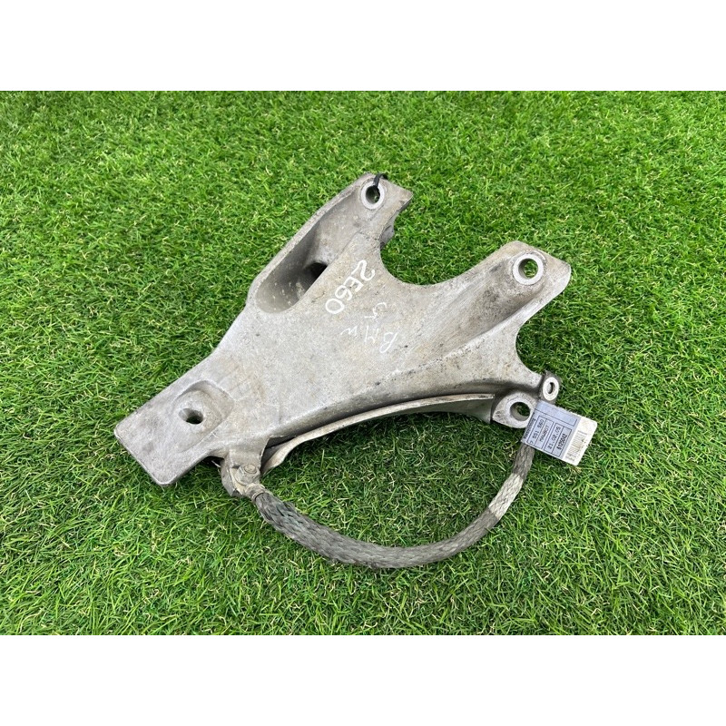 Кронштейн подушки двигателя (кронштейны двигателя) BMW 5-series E60 2005 N52B25 22116770940