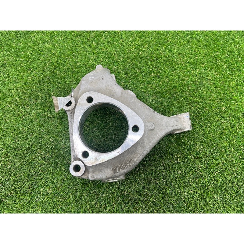 Цапфа подвески (подвеска) Chevrolet Equinox 2 22786979