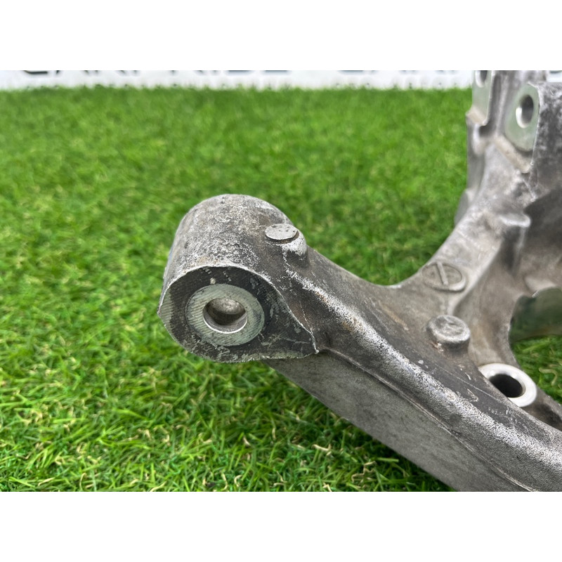 Цапфа подвески (подвеска) Chevrolet Equinox 2 22786979