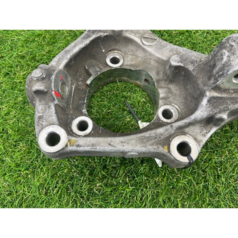 Цапфа подвески (подвеска) Chevrolet Equinox 2 22786979