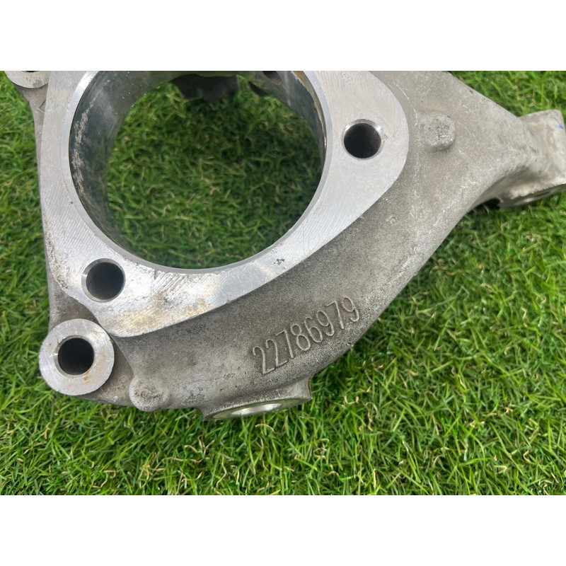 Цапфа подвески (подвеска) Chevrolet Equinox 2 22786979