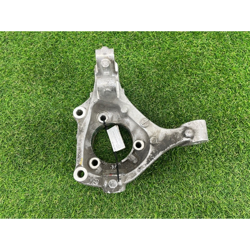 Цапфа подвески (подвеска) chevrolet equinox 2 2015 22786978