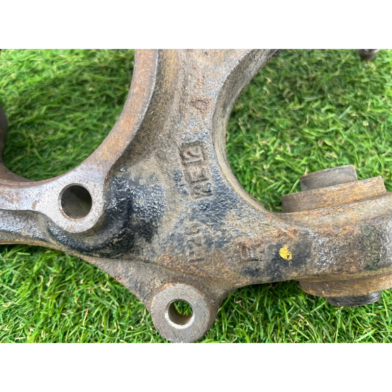 Цапфа подвески (подвеска) KIA Sorento UM 2013 2.4 527202P000