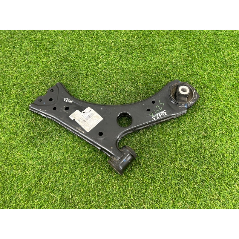 Рычаг подвески (подвеска) Jeep Compass MP 2018 2.4 68318011ad