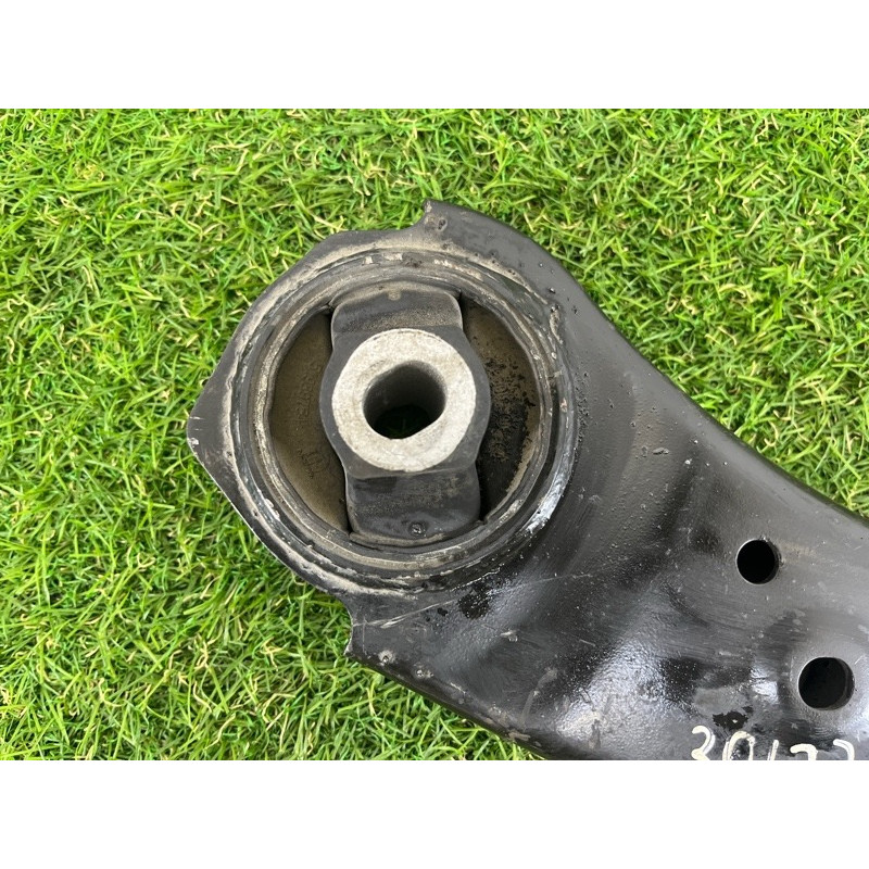 Рычаг подвески (подвеска) Jeep Compass MP 2018 2.4 68318011ad