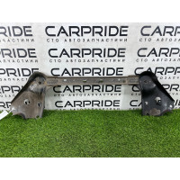 Кронштейн подрамника