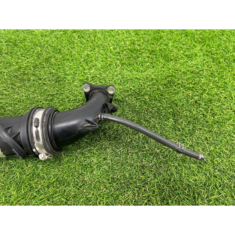 Патрубок воздушного фильтра (впускная система) FORD ESCAPE MK3 2014 1.6 cv619c623dc