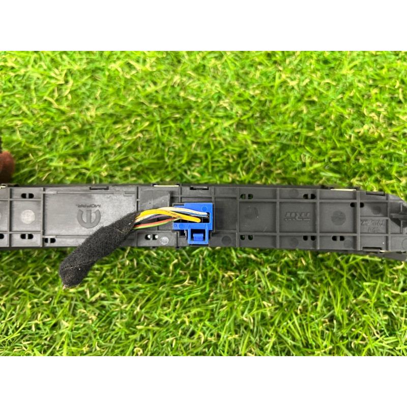 Кнопка аварийной сигнализации (электрика / кнопки) Jeep Renegade BU 2016 2.4 5VV48LXHAB