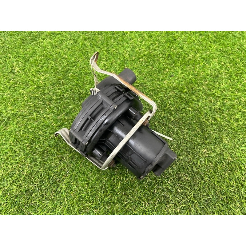 Насос вторичного воздуха (выпускная система) Bmw 5-series E39 11721432718