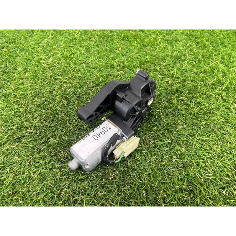 Моторчик регулировки сидения (электрика) Mercedes-Benz ML-class W166 826649994