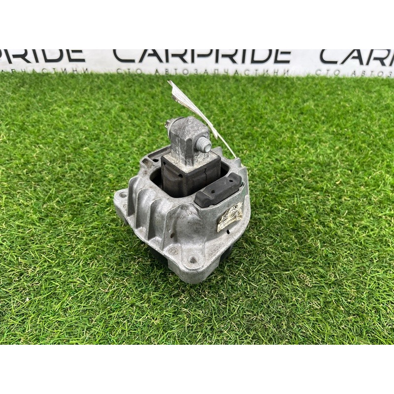 Подушка двигателя (двигатель и элементы) BMW 5-series F10 2013 N63B44 22116777374