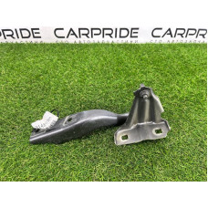 Петля капота