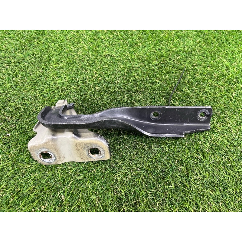 Петля капота (кузов и элементы) Jeep Renegade BU 2016 2.4 68246434AA