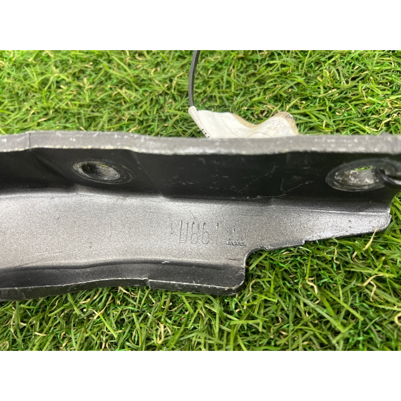 Петля капота (кузов и элементы) Jeep Renegade BU 2016 2.4 68246434AA