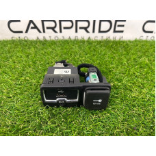 Гнездо USB/AUX