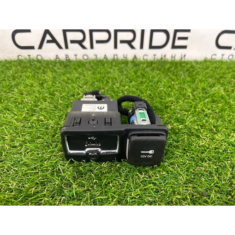 Гнездо USB/AUX (электрика) Jeep Renegade BU 2016 2.4 5UW00LXHAA