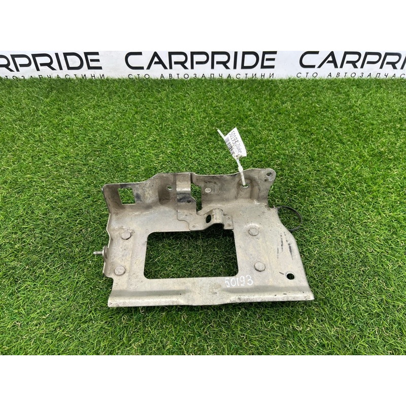 Кронштейн блока управления двигателем (кузов и элементы) Nissan Juke F15 2013 1.6 237141KA1A