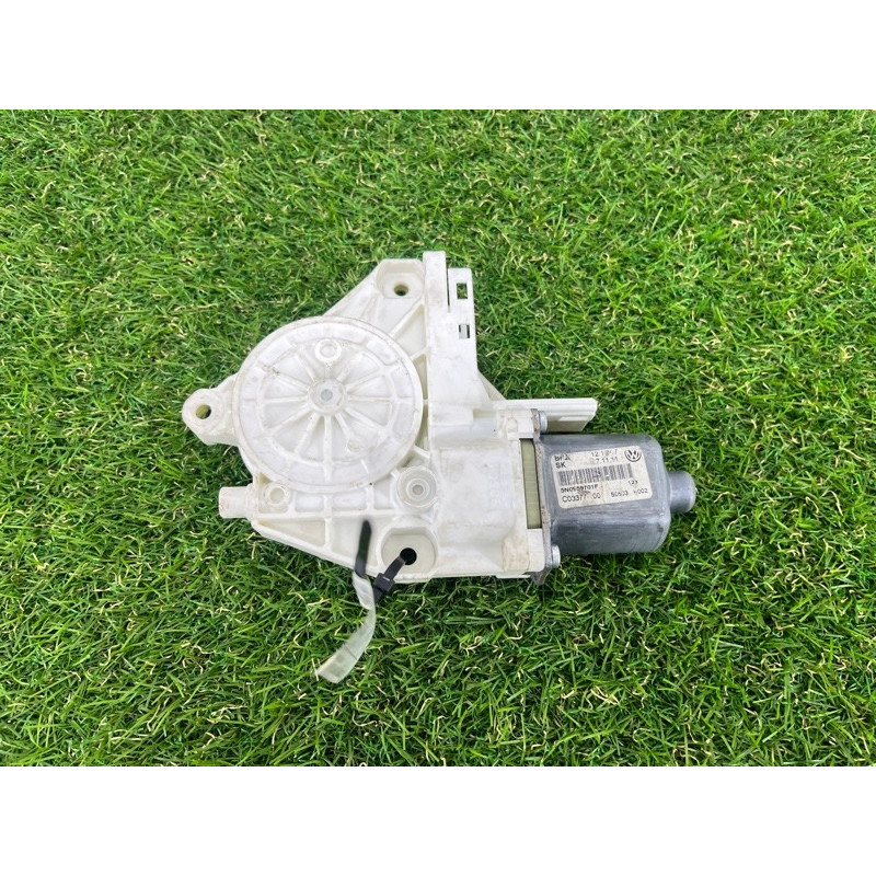 Мотор стеклоподъемника (электрика) Volkswagen Tiguan 5N 2.0 5n0959701f