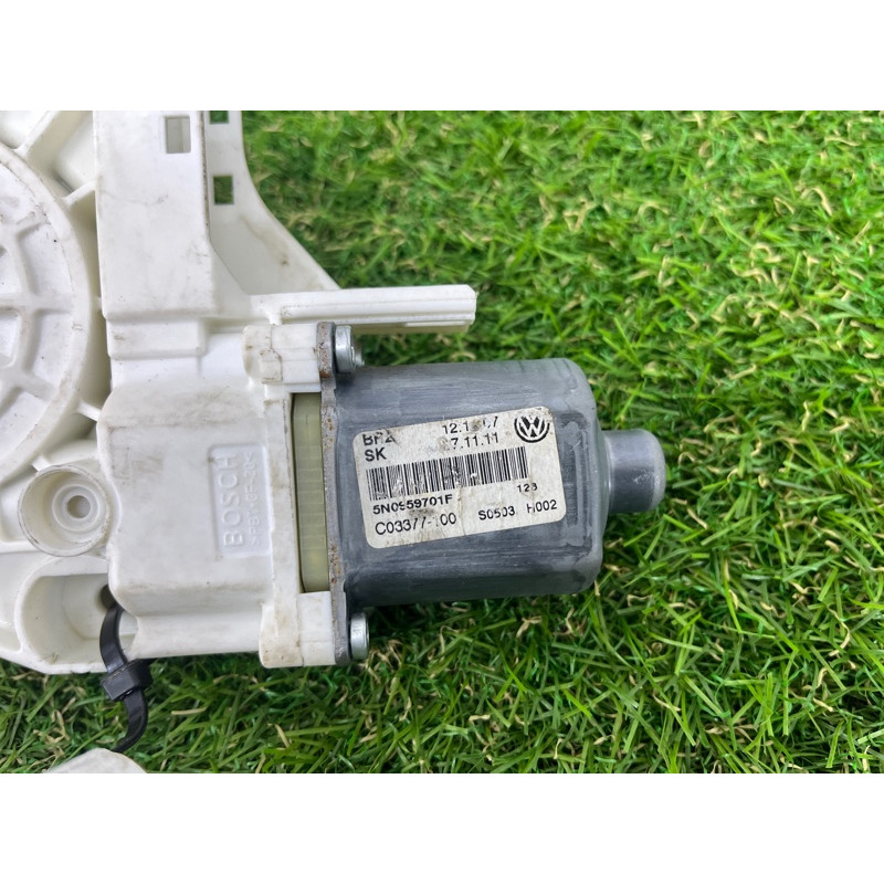 Мотор стеклоподъемника (электрика) Volkswagen Tiguan 5N 2.0 5n0959701f