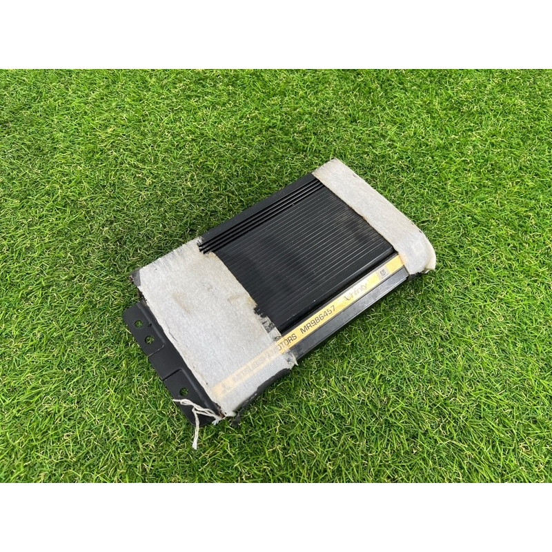 Усилитель звука (электрика) Mitsubishi Lancer 7 2004 mr986457