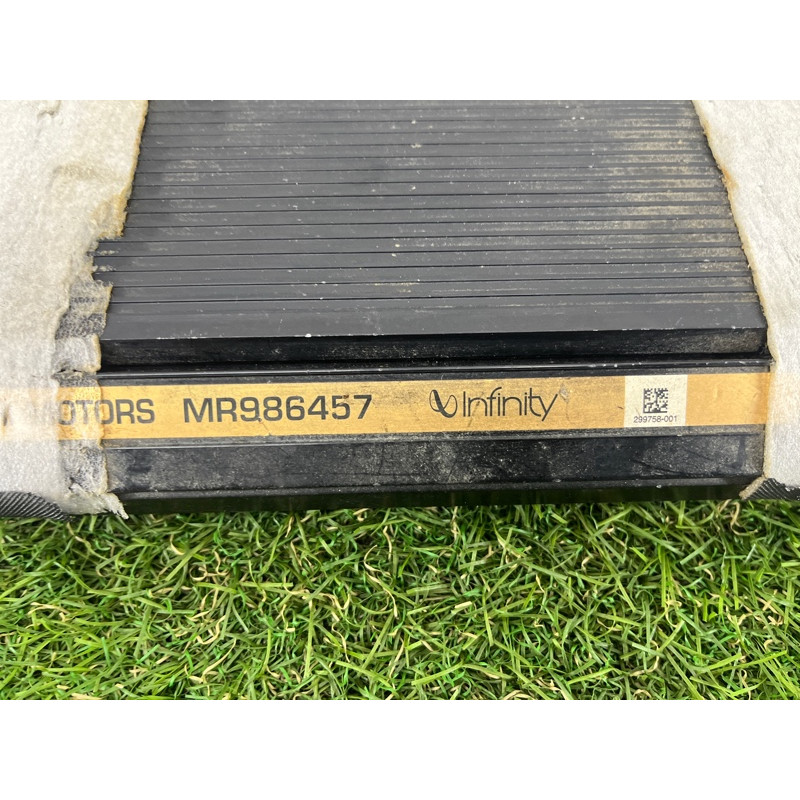 Усилитель звука (электрика) Mitsubishi Lancer 7 2004 mr986457