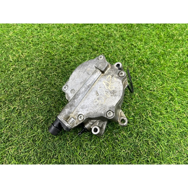 Вакуумный насос (тормозная система) BMW 5-series F10 2011 N63B44 11668605976