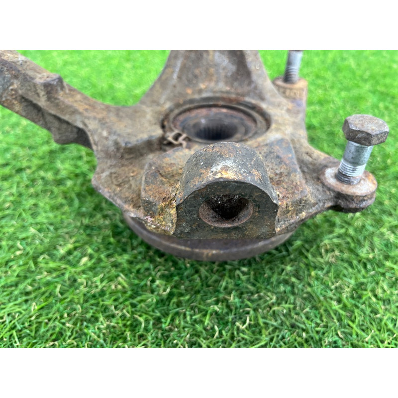 Цапфа подвески (подвеска) Opel Vivaro 1 2007 1.9 D 4422294