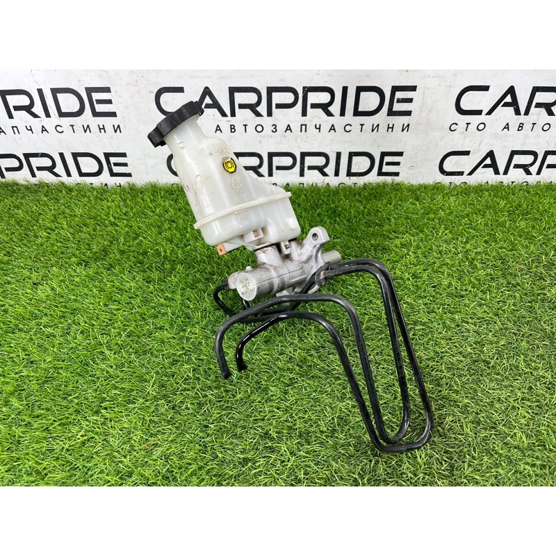 Главный тормозной цилиндр (тормозная система) KIA Sorento UM 2013 2.4 585101U801