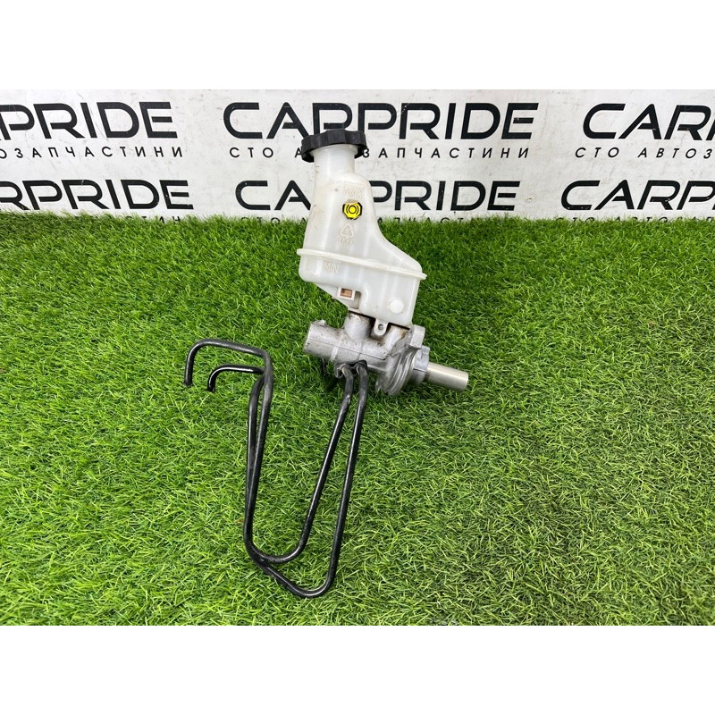 Главный тормозной цилиндр (тормозная система) KIA Sorento UM 2013 2.4 585101U801