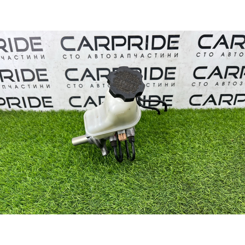 Главный тормозной цилиндр (тормозная система) KIA Sorento UM 2013 2.4 585101U801