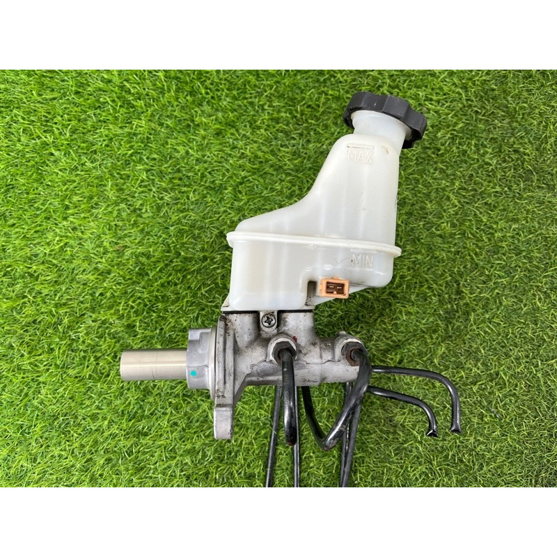 Главный тормозной цилиндр (тормозная система) KIA Sorento UM 2013 2.4 585101U801