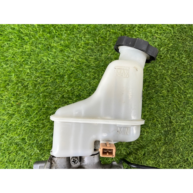 Главный тормозной цилиндр (тормозная система) KIA Sorento UM 2013 2.4 585101U801