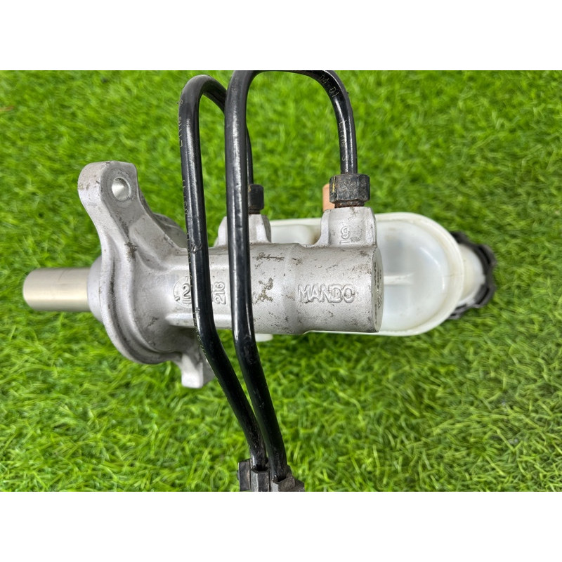 Главный тормозной цилиндр (тормозная система) KIA Sorento UM 2013 2.4 585101U801