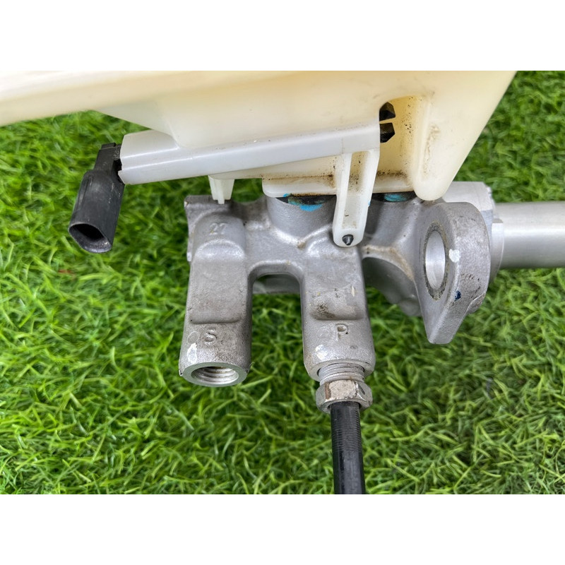 Главный тормозной цилиндр (тормозная система) Cadillac Xt5 1 2016 3.6 84644599