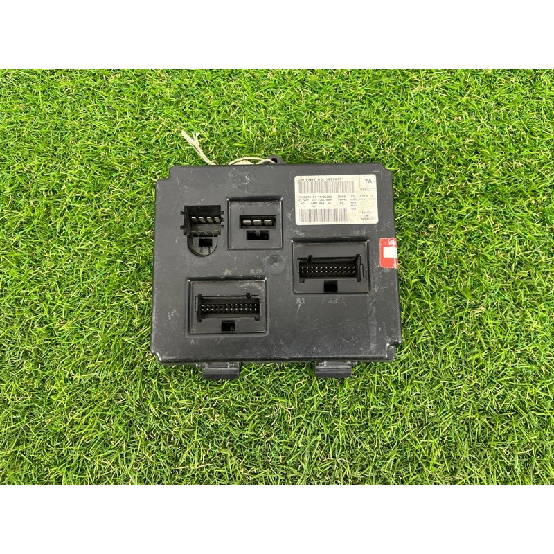 Блок управления сиденьем (электрика / блок управления) Chevrolet Trailblazer 1 2006 10379751