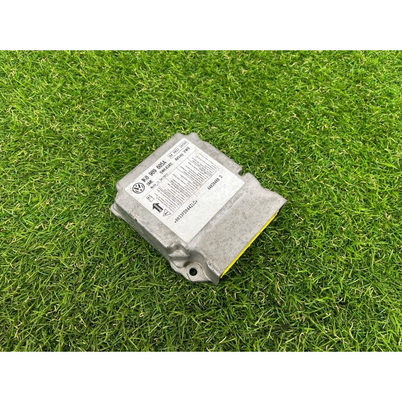 Блок управления airbag (airbag/безопасность) Volkswagen Golf 1K 2004 2.0 BKD 1K0909605A
