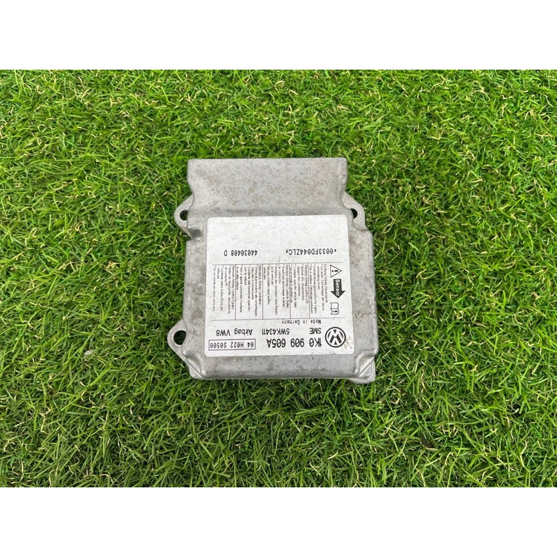 Блок управления airbag (airbag/безопасность) Volkswagen Golf 1K 2004 2.0 BKD 1K0909605A
