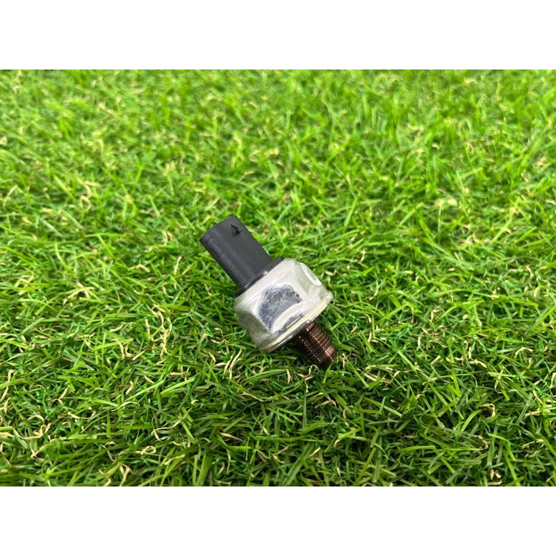 Датчик давления топлива (электрика / датчики) Cadillac Xt5 1 2016 3.6 12662738