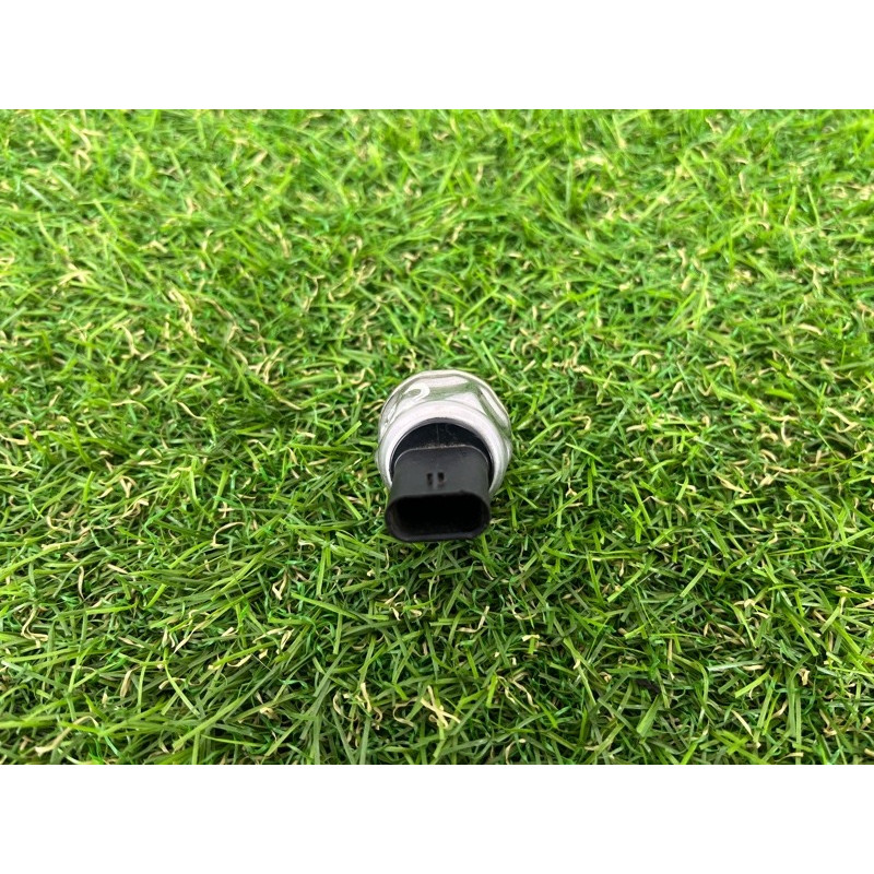 Датчик давления топлива (электрика / датчики) Cadillac Xt5 1 2016 3.6 12662738