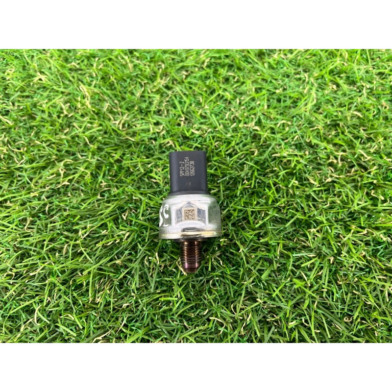 Датчик давления топлива (электрика / датчики) Cadillac Xt5 1 2016 3.6 12662738