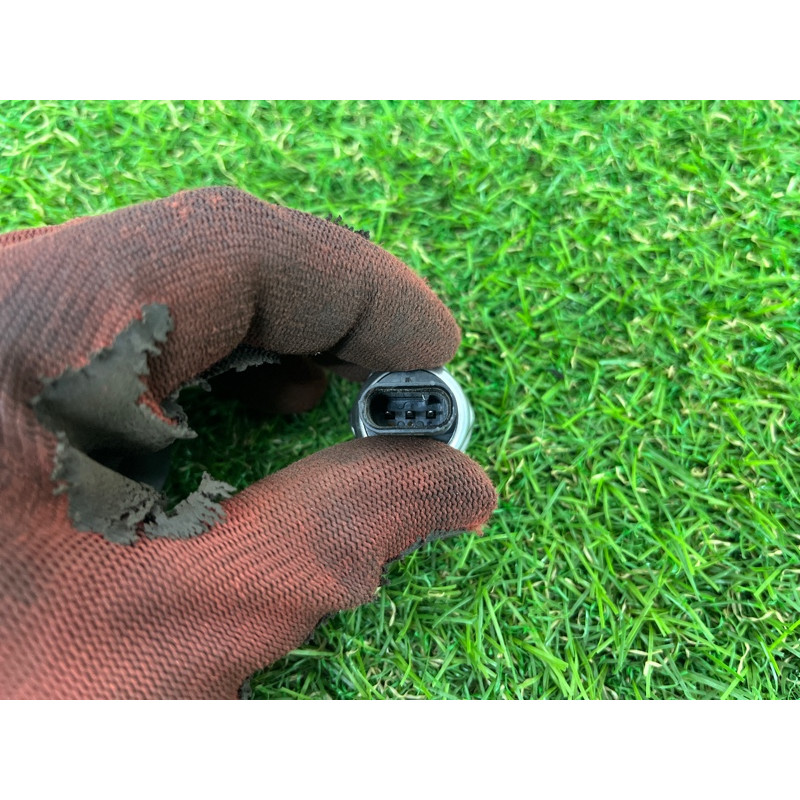 Датчик давления топлива (электрика / датчики) Cadillac Xt5 1 2016 3.6 12662738